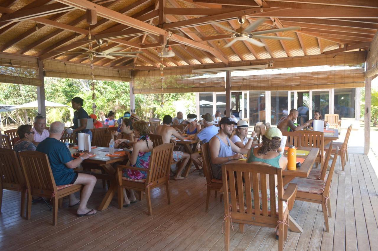 Sonny Island Resort Cabanas Frente Al Mar Punta Bajo Rico Exterior photo